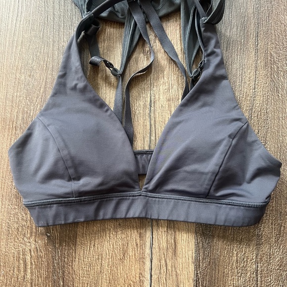 Lululemon Revitalize Tank
Blue Tied - Picture 10 of 12